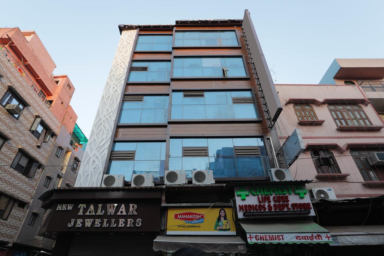 Hotel Corner Point New Delhi Exteriör bild