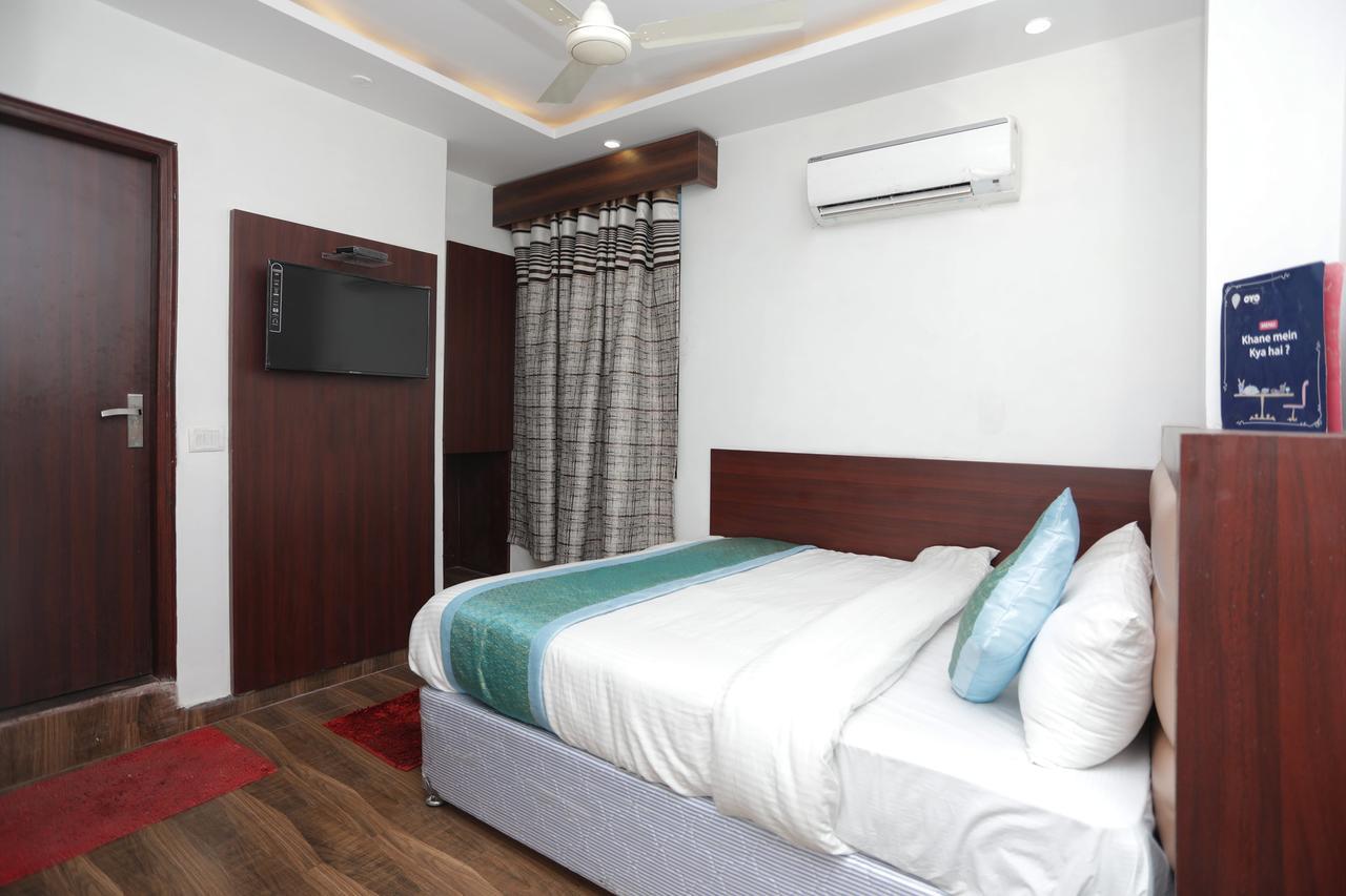 Hotel Corner Point New Delhi Exteriör bild