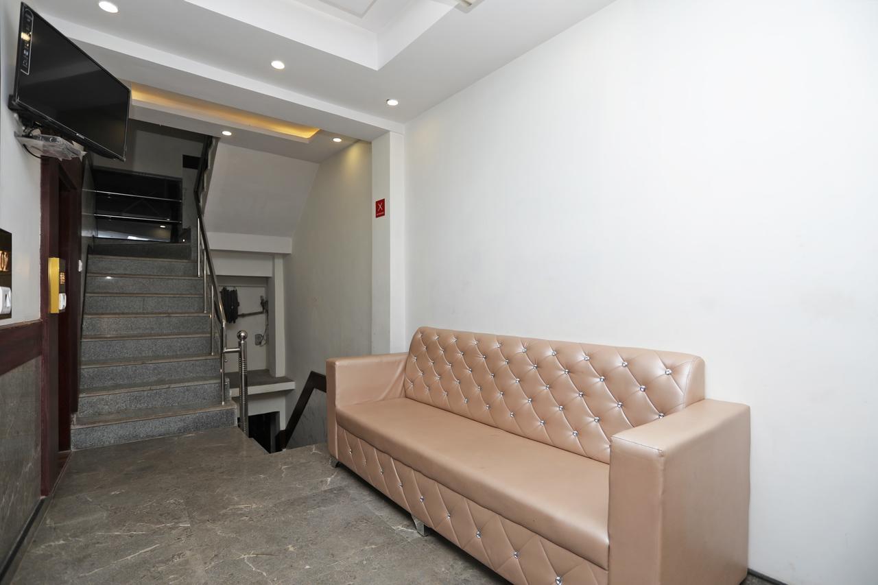 Hotel Corner Point New Delhi Exteriör bild