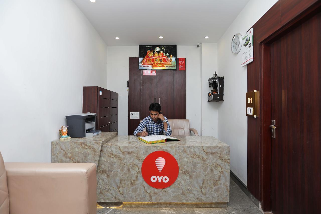 Hotel Corner Point New Delhi Exteriör bild